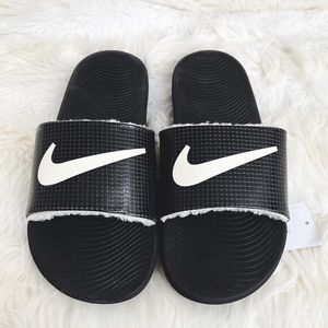 nike beach slippers